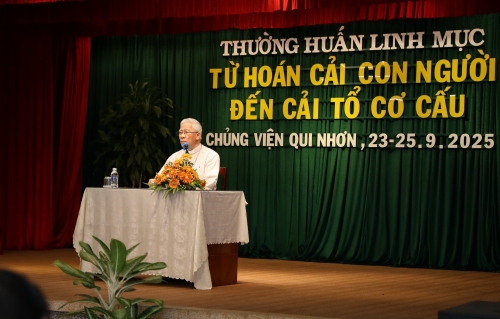 Ngày thứ nhất – 23/9/2025: Giảng khai mạc Thường huấn Linh mục năm 2025 – Những định hướng trong cuộc cải tổ mục vụ giáo xứ