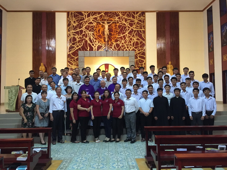 Sinh hoạt Cựu Chủng Sinh Tu Sĩ giáo phận Qui Nhơn vùng Bình Định