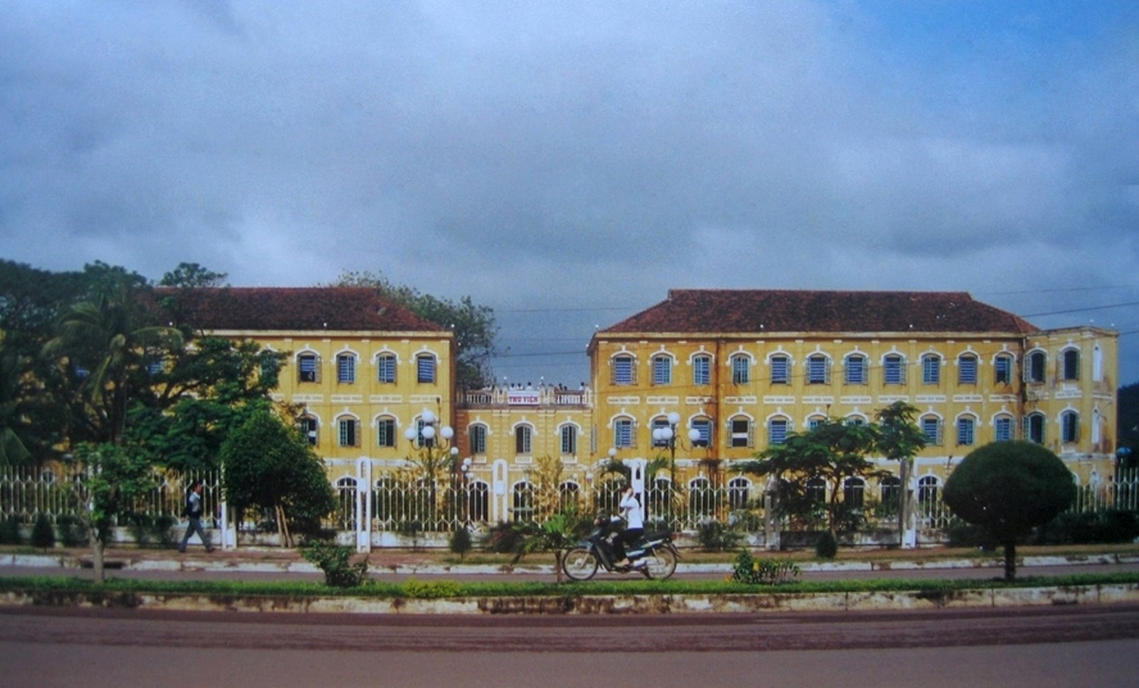 vn