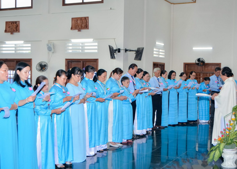 Lễ Cam Kết HH MTGQNTT Cụm Phú Yên tại giáo xứ Sơn Nguyên