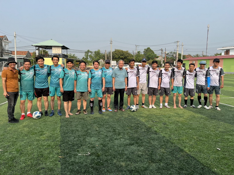 Giao hữu bóng đá Hiệp hành Quý Cha Bình Định - Quý Cha Phú Yên