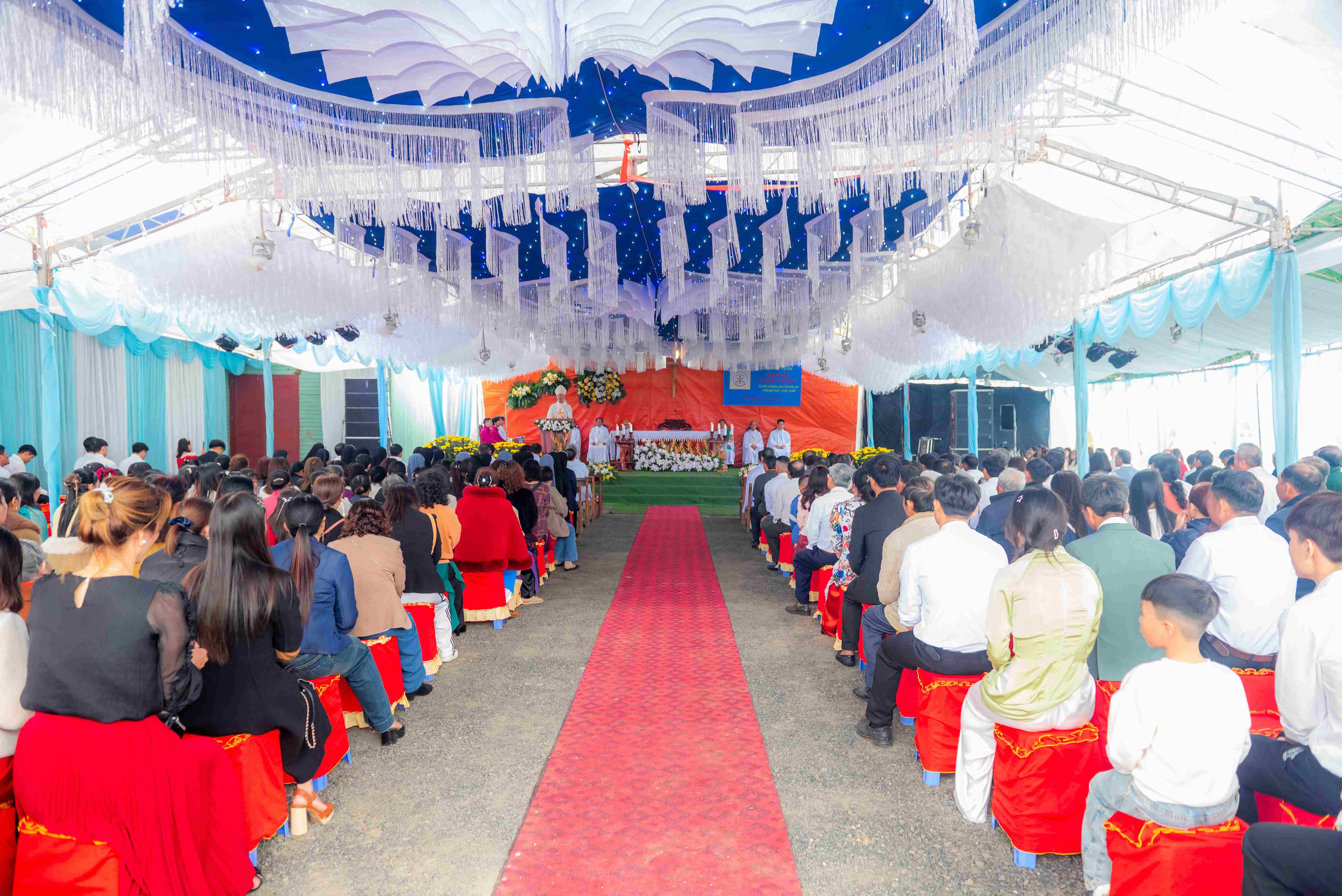 Bản tin: Thánh lễ thành lập và bổ nhiệm cha chính xứ tiên khởi Giáo xứ Tân Lập