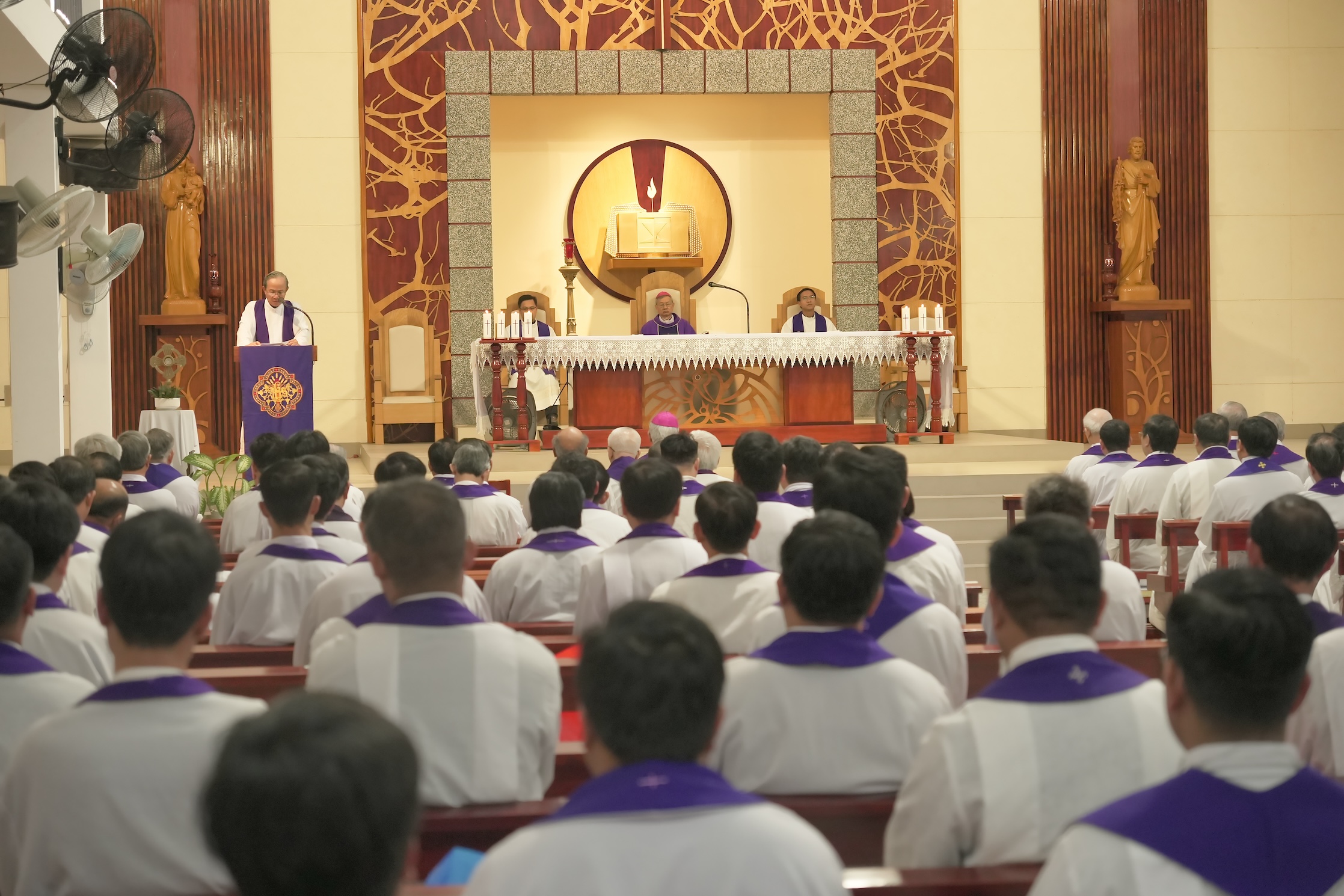 Tĩnh tâm Linh mục Giáo phận Qui Nhơn 2026 – Ngày 4 (05/03/2026): Mẹ Maria định hình Linh mục và Mẹ Maria giáo huấn Linh mục.