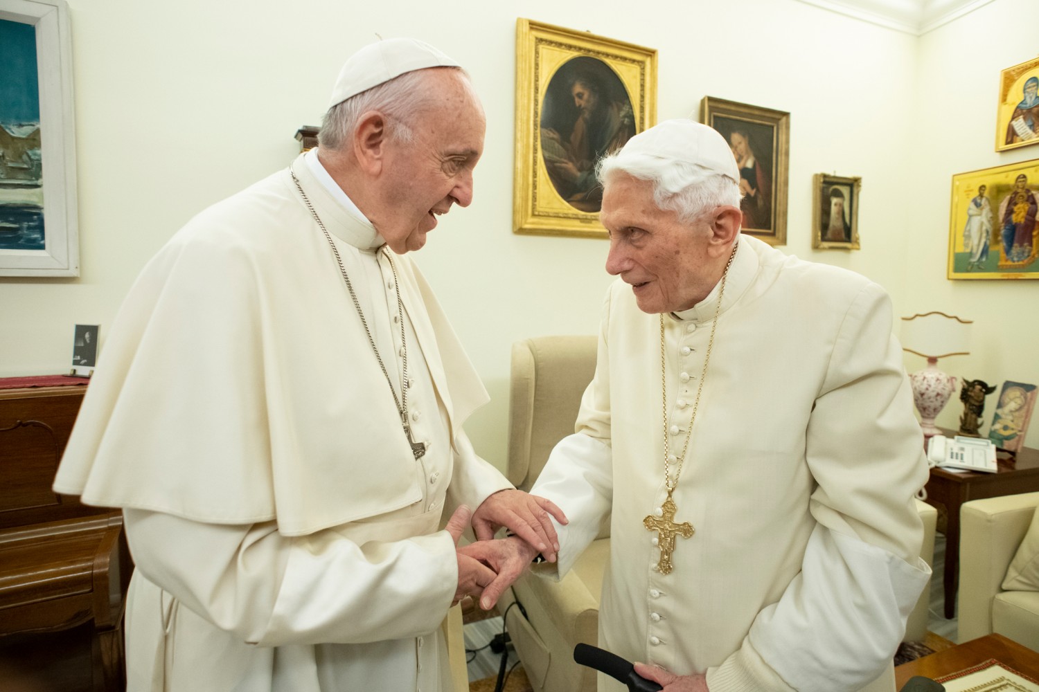 PAPA AUGURI NATALE BXVI 3